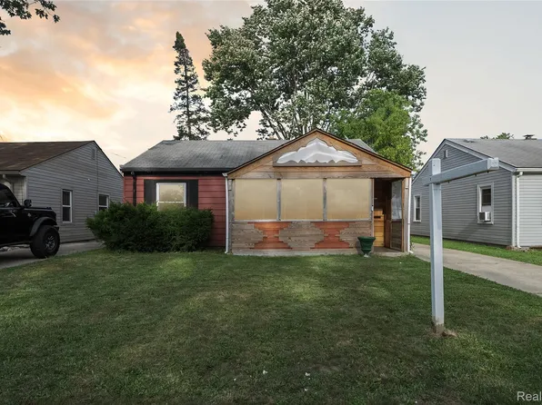 6018 Harrison St, Garden City, MI 48135