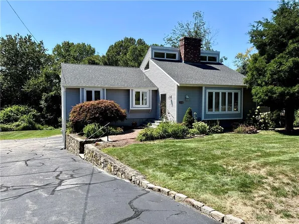 1212 Phenix Ave, Cranston, RI 02921