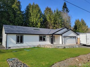 37124 Bay St NE, Hansville, WA 98340