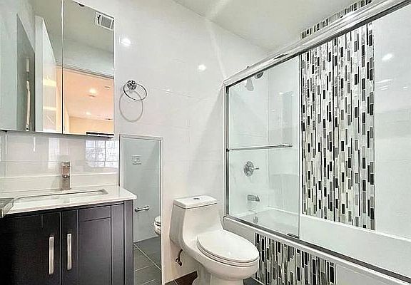 5th image of 25 Fayette St #3