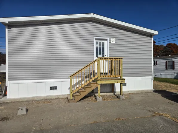 5 B St #5B, Brunswick, ME 04011