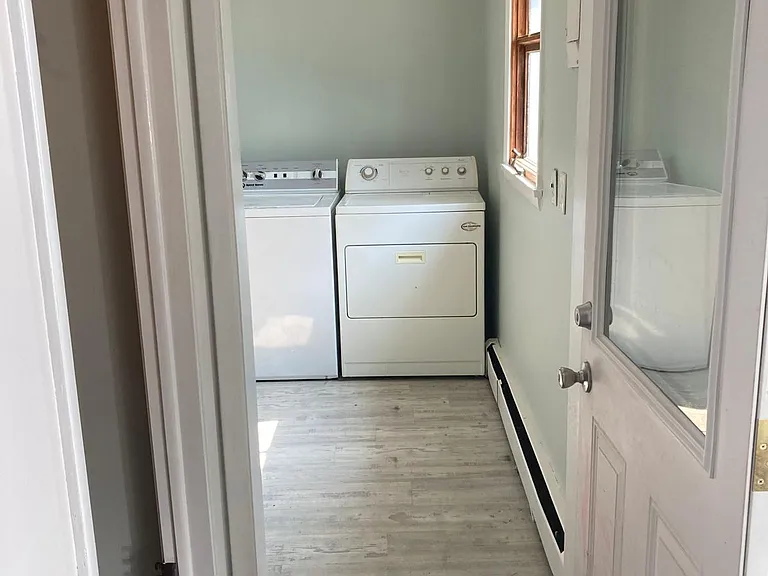 131 S Chester St — Photo 8