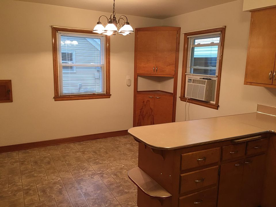 1st image of 1008 Sunset Dr