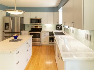 1852 Chicory Ridge Rd, Ann Arbor, MI 48103