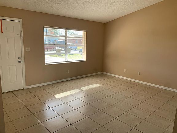 4th image of 204 Magellan Dr