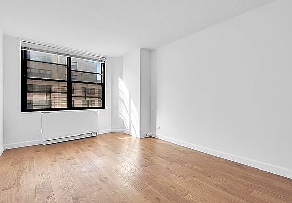 4th image of 301 E 87th St APT 18D
