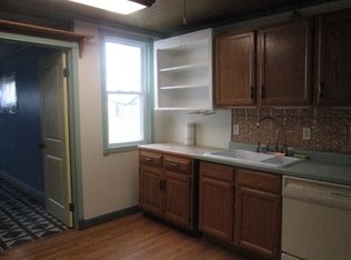 606 S Circle Dr, Wilmington, IL