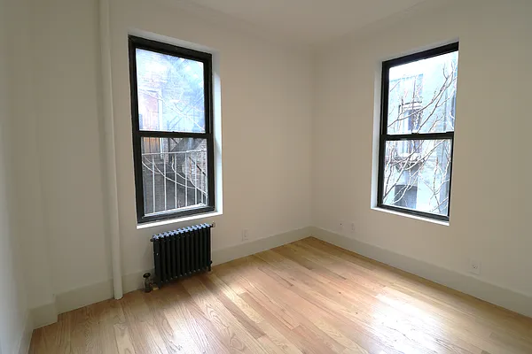 Rented by Akam Sales and Brokerage | media 12