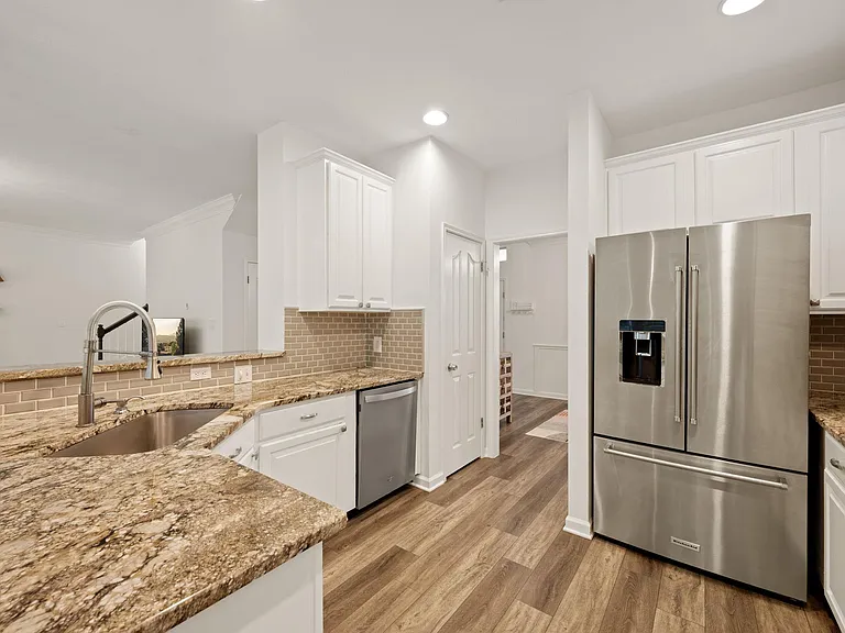 7016 Bending Oak Rd — Photo 14