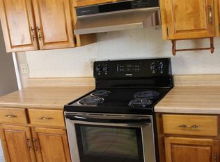 115 Holman Dr, Headland, AL 36345