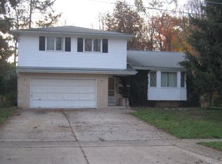 1828 Arlington Dr, Alden, NY 14004