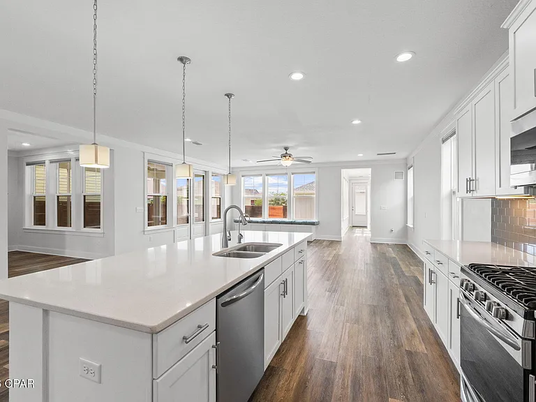 1816 Discovery Loop — Photo 13
