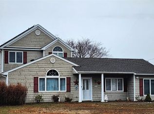 103 Norman Dr, Bohemia, NY 11716