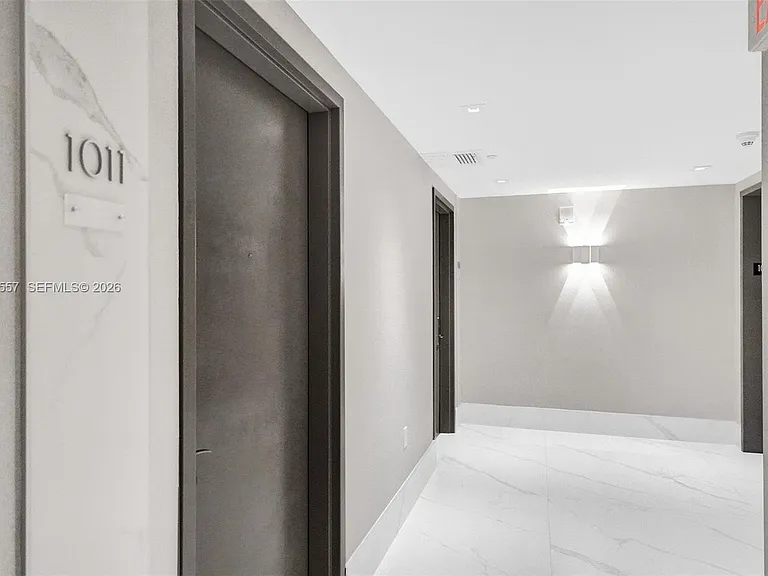 400 Alton Rd #1011 — Photo 3