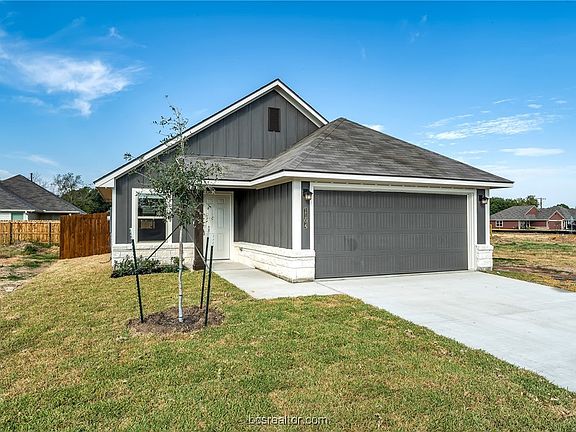 2nd image of 1213 Highgarden Dr