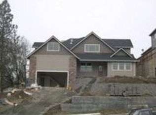 152 Robertson Ln, Grants Pass, OR 97527