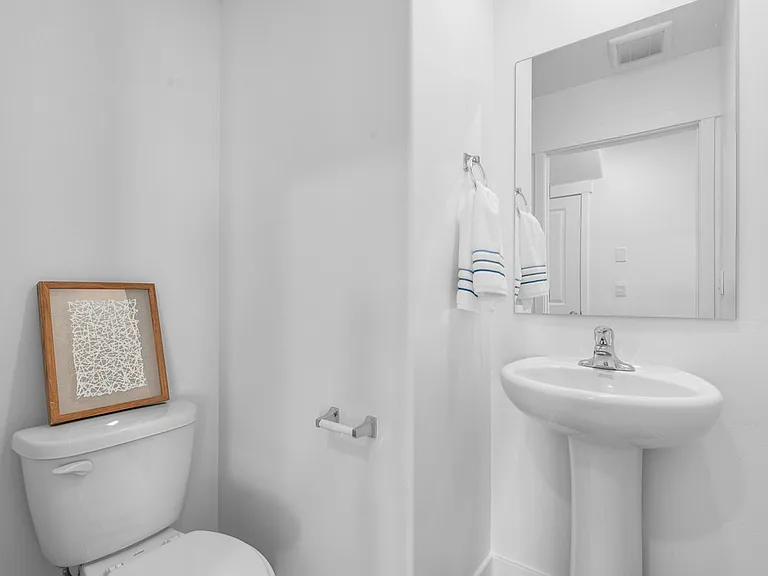 222 E Glencoe Dr — Photo 13