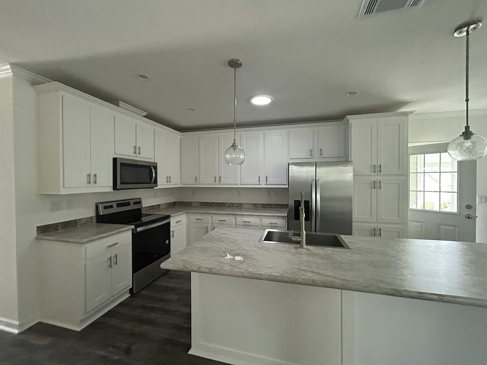 1st image of 13104 Lemon Ave
