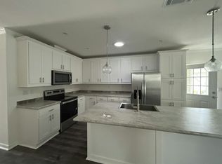 13104 Lemon Ave, Grand Island, FL 32735
