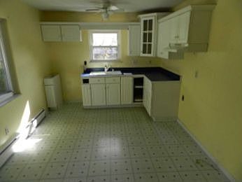 2nd image of 3240 Lillwood Ln