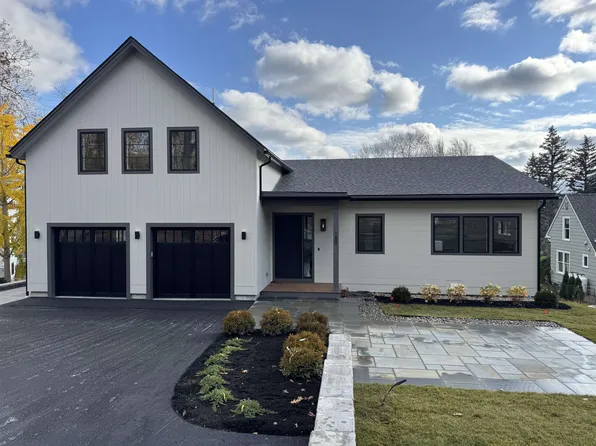 180 Walker Bungalow Road, Portsmouth, NH 03801