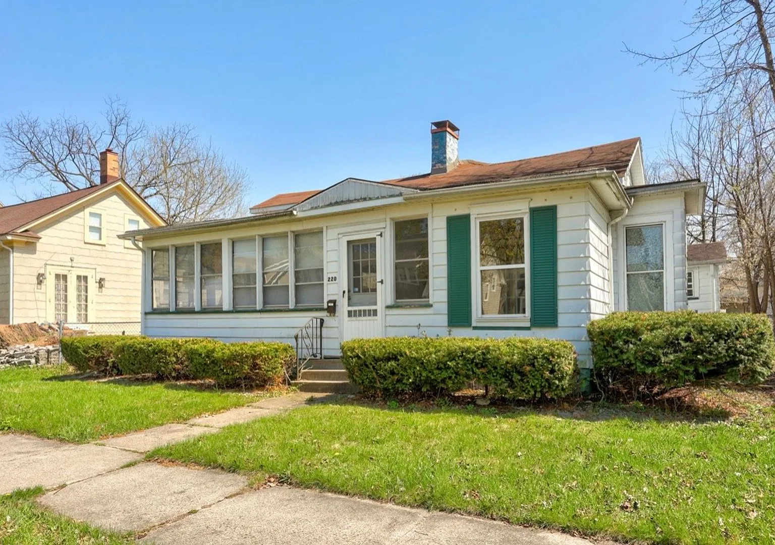 Sunny 2BR Home on South Bond with Sunroom + Extra Storage! — Photo 1