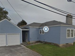 456 Colonial Dr, Fostoria, OH 44830