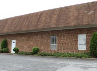 11 N Maple Ave, La Plata, MD 20646