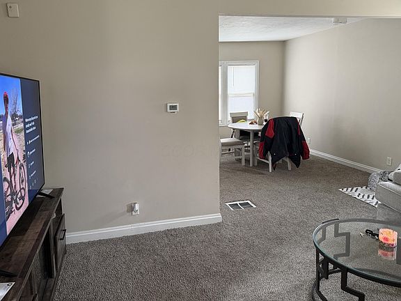 2nd image of 523 Townsend Ave