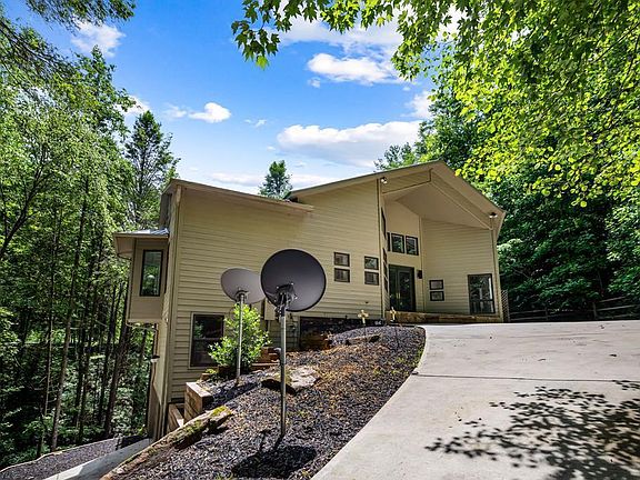 3rd image of 10323 Old Ccc Camp Rd