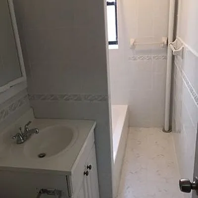 Rented by Reliance Realty Partners LLC  | media 2