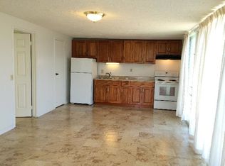 3850 Salt Lake Blvd APT B, Honolulu, HI 96818