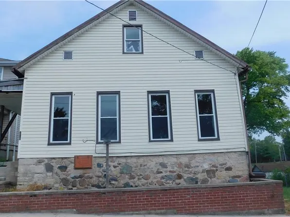 212 E Main St, Bradford, OH 45308