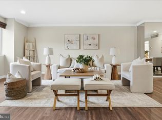 11 Lacosta Ct, Towson, MD 21204