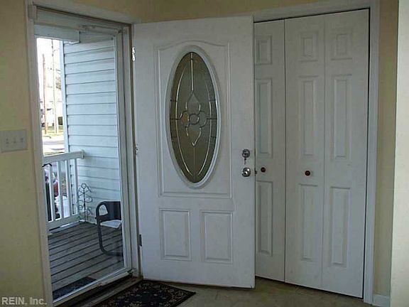 3rd image of 2716 Bagley St