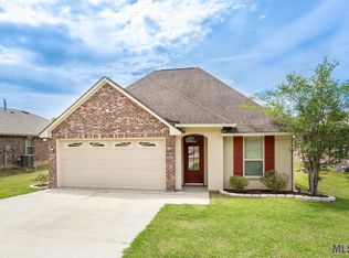 28437 Evangeline Ln, Albany, LA 70711
