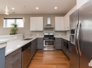 2248 W Irving Park Rd, Chicago, IL 60618