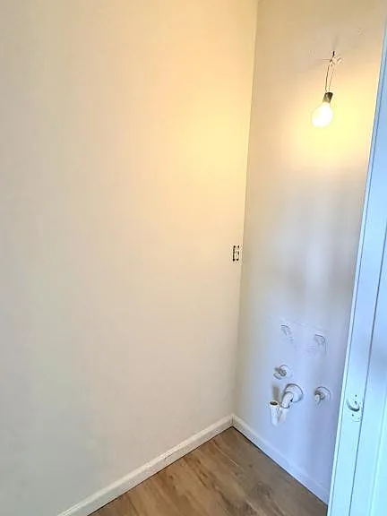 504 N Grove St — Photo 6