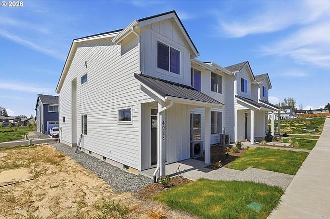 1st image of 4023 SW Royal Ave