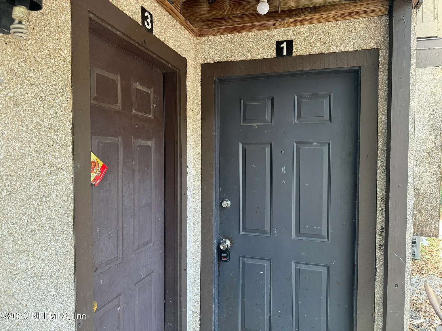 2 bed, 1.5 bath, 729 sqft, $930 — Photo 3