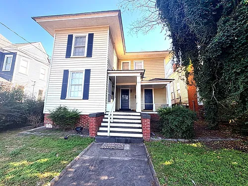 1020 Adams St Photo 1