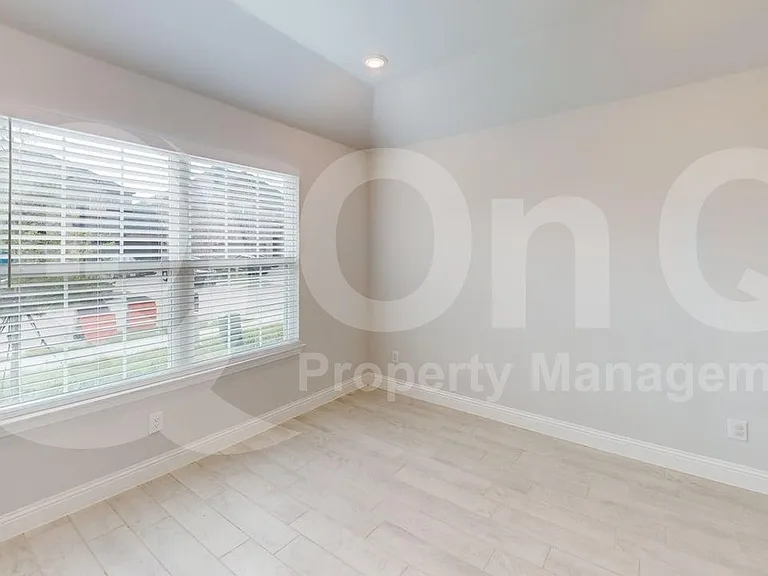 221 Santa Lucia Dr — Photo 16