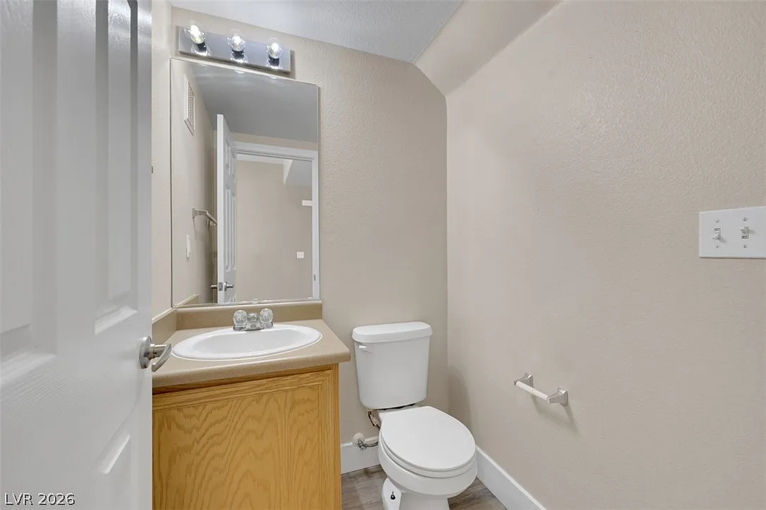 2 bed, 2.5 bath, 1267 sqft, $1,768 — Photo 4