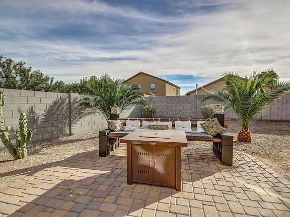 5th image of 1613 W San Tan Hills Dr