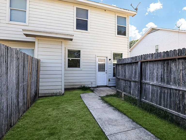 10302 Lateleaf Oak — Photo 24