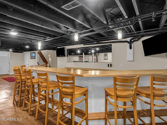 3rd image of 439 Monmouth Avenue