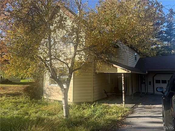 2nd image of 290 Barben Ave