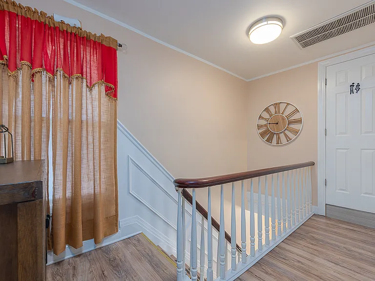 325 Westside Ave — Photo 13