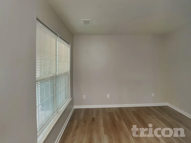 310 Winding Canyon Dr — Photo 13