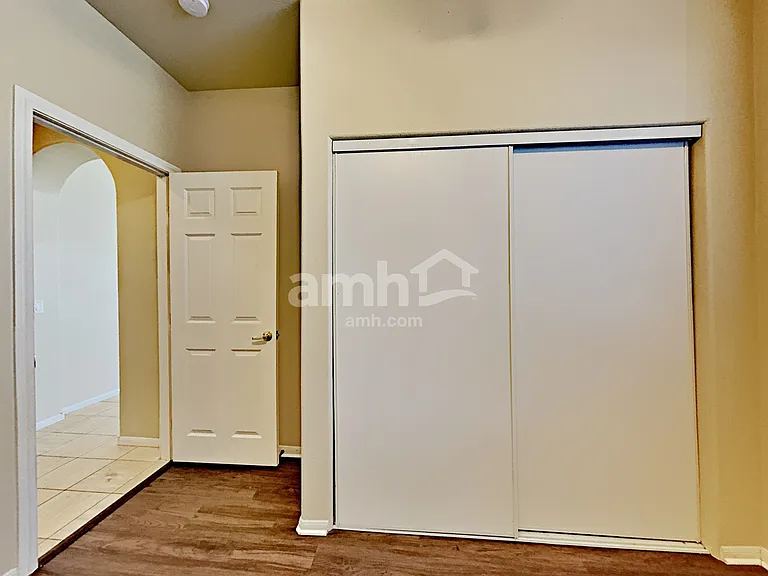 520 Moses Lake Ct — Photo 13